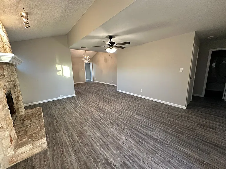 295 Mooring Cir — Photo 10