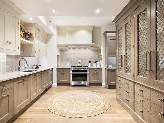 3rd image of 203 W 90th St #4BE