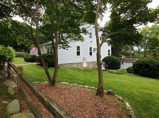 55 Ridge Ave, Putnam Valley, NY 10579