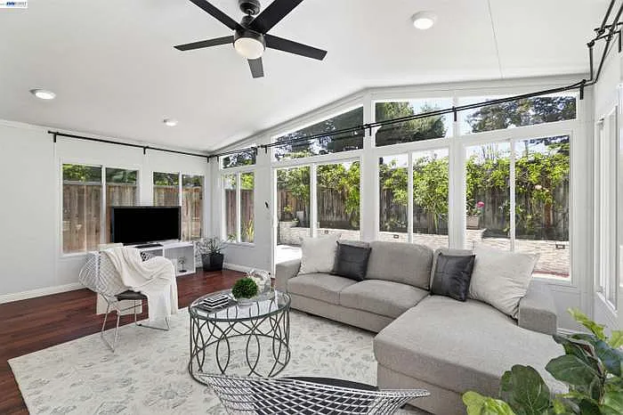 34561 Winslow Ter — Photo 35