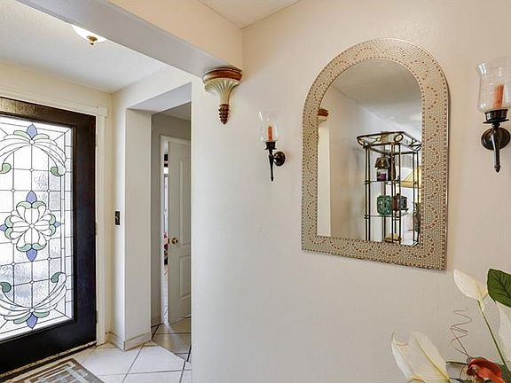 4th image of 8505 Woodhurst Dr