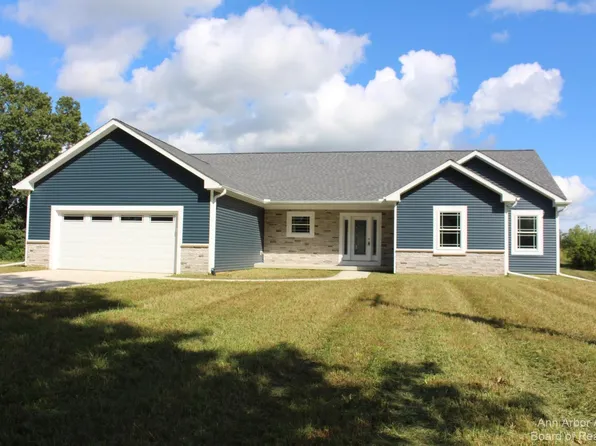 3165 Burkhart Rd, Jackson, MI 49201