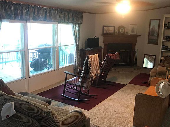 3rd image of 8066 Saratoga Dr
