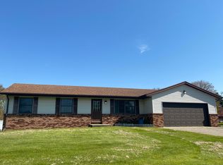 904 Marian St, Sturgis, MI 49091
