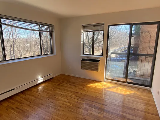 Rented by Bahar Management | media 15