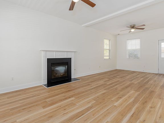 5th image of 201 Woodleigh Park Dr