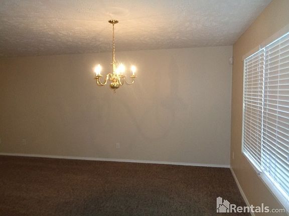 4th image of 106 Neville Ct