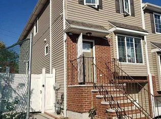 15 Chianti Ct, Staten Island, NY 10304