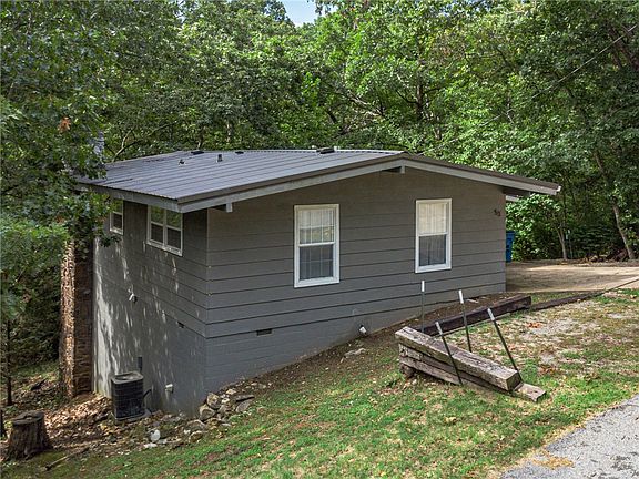 2nd image of 53 Tamworth Cir