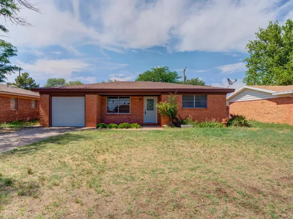 1313 6th St, Shallowater, TX 79363