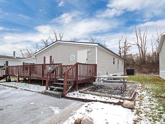 2nd image of 1100 Thornwood Dr Lot 1008