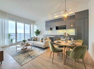 115 McMahon Dr #709, Toronto, ON M2K 0E3