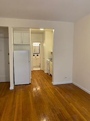 2nd image of 333 E 86th St #1C