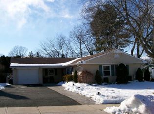 41 Icemeadow Ln, Aberdeen, NJ 07747