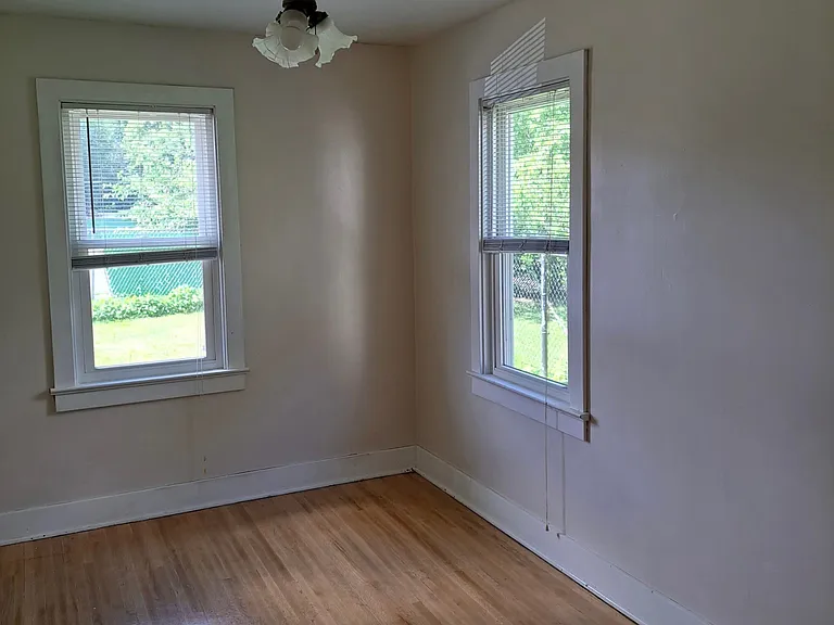 470 Ellicott St — Photo 6