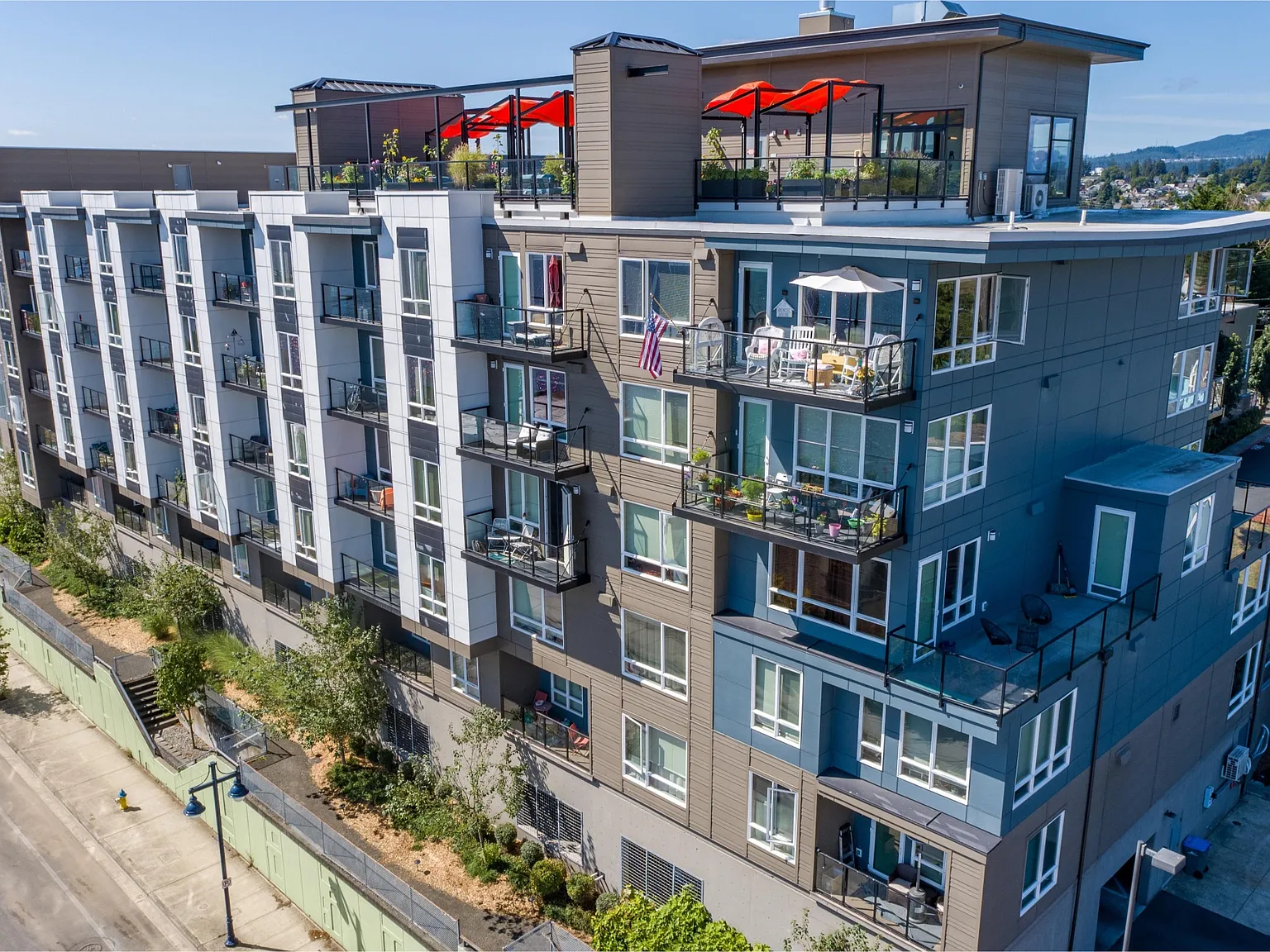 Spyglass Hill Apartments — Photo 2