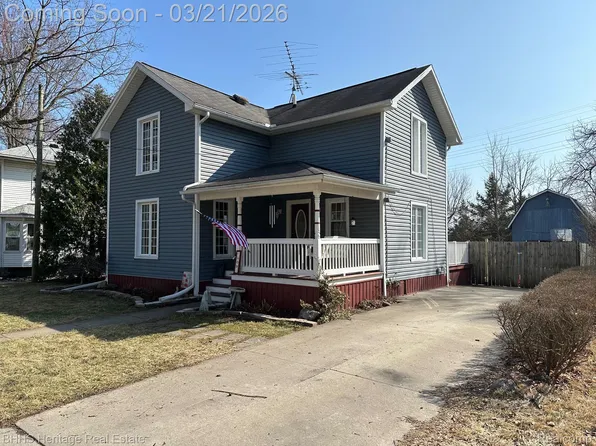 409 Lake St, Howell, MI 48843