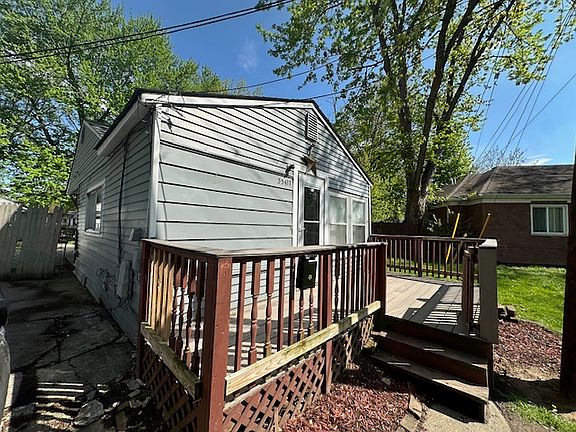 2nd image of 33417 Bendon Ct