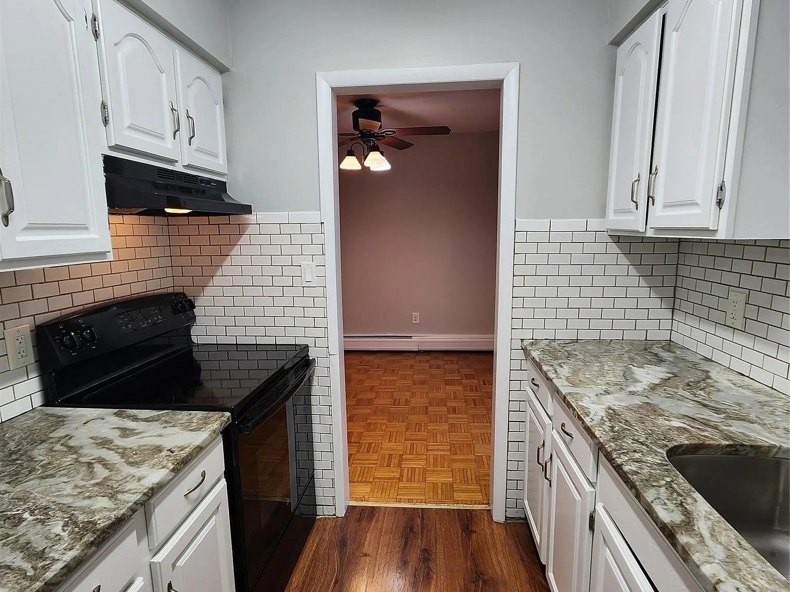 2 bed, 2.0 bath, 1025 sqft, $2,200 — Photo 3