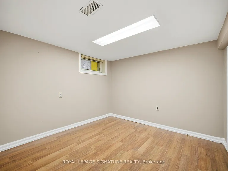 2000 Dufferin St #2 — Photo 20