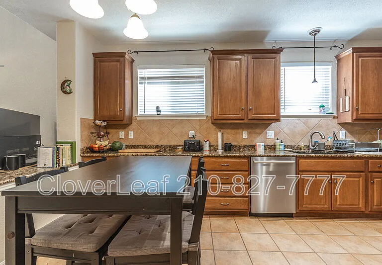 551 Ginsberg Dr — Photo 11