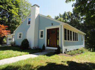 28 Neptune Ave, Moodus, CT 06469