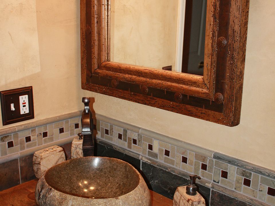 1st image of 5831 Cadiz Dr