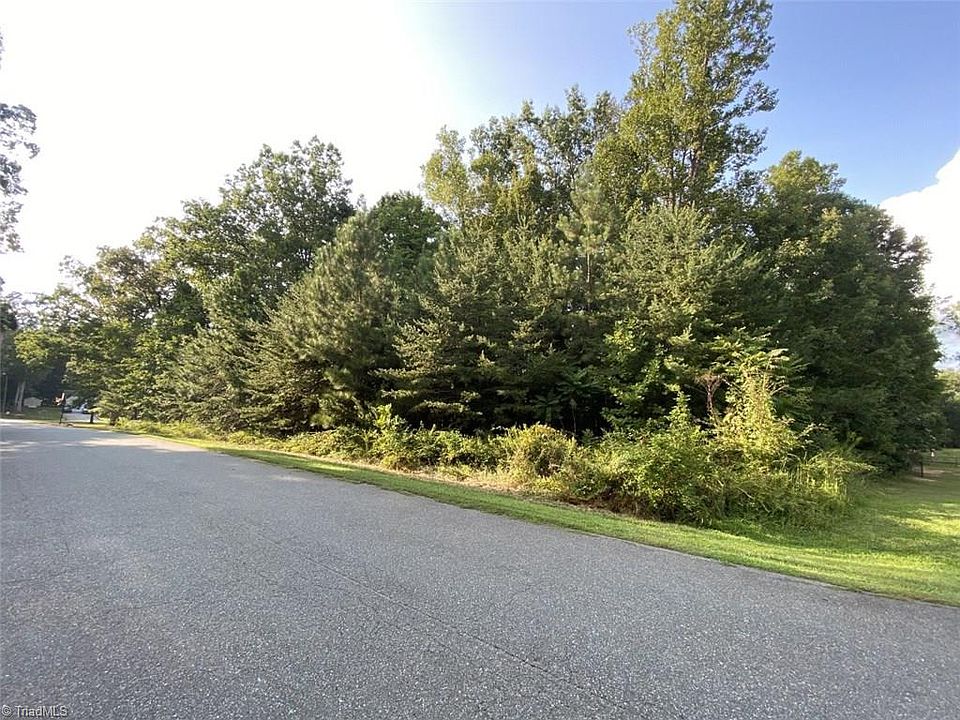 1st image of 6103 Bogues Way