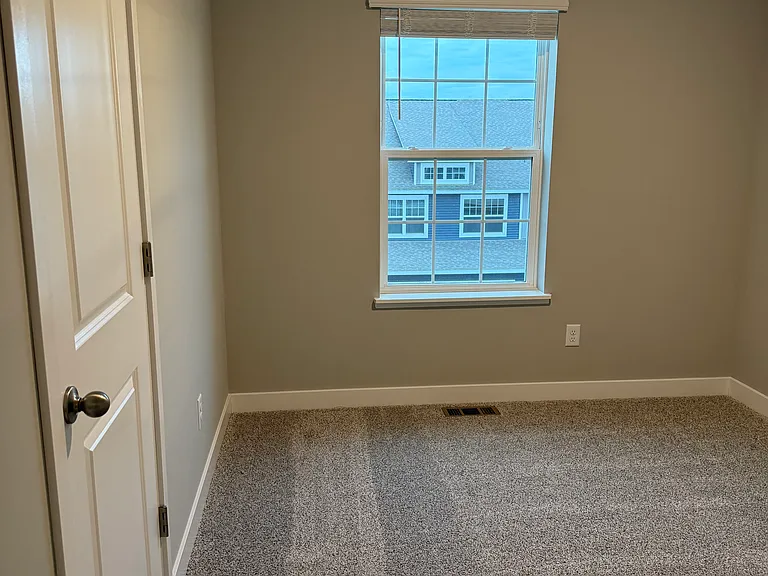 12535 Guadalcanal Cir NE #B — Photo 7