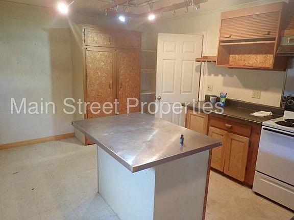 4th image of 2295 Packwood Dr #A