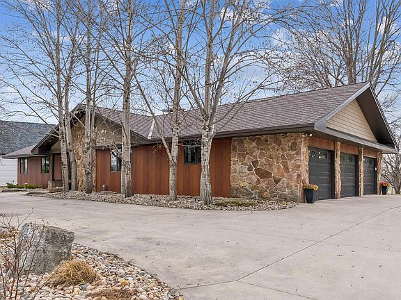 2nd image of 3538 Inverness Rd