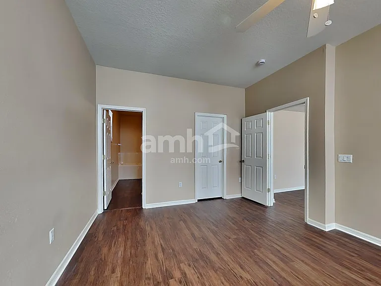 10402 Boyette Creek Blvd — Photo 9