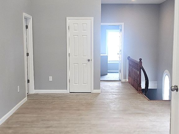 5th image of 169 Mansion St #2