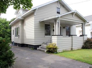 1109 Dean St, Schenectady, NY 12309