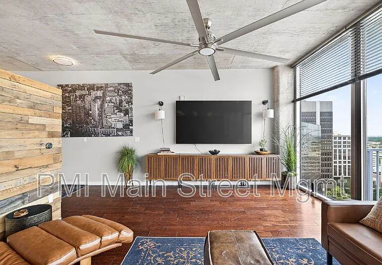 155 S Court Ave #1608 — Photo 7