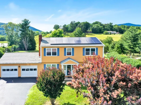 72 Hillandale Dr, Troutville, VA 24175