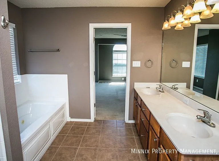 2101 Main St #1 — Photo 46