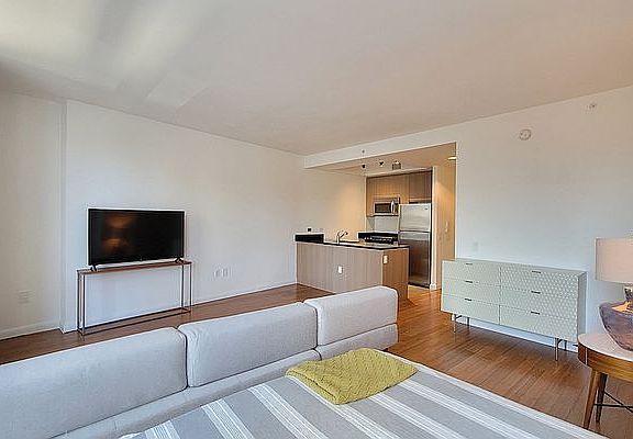 4th image of 66 Rockwell Pl APT 5H