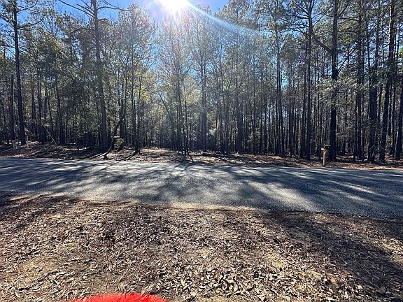 2nd image of 252 Pebble Cove Rd