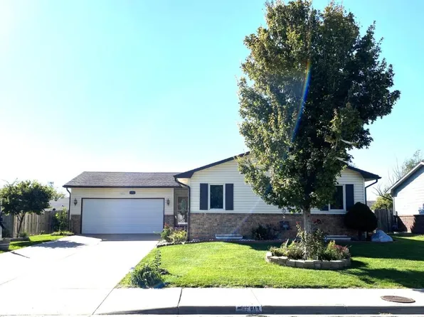 613 Sarah St, Garden City, KS 67846