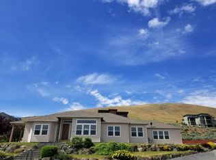 5121 Milky Way, West Richland, WA