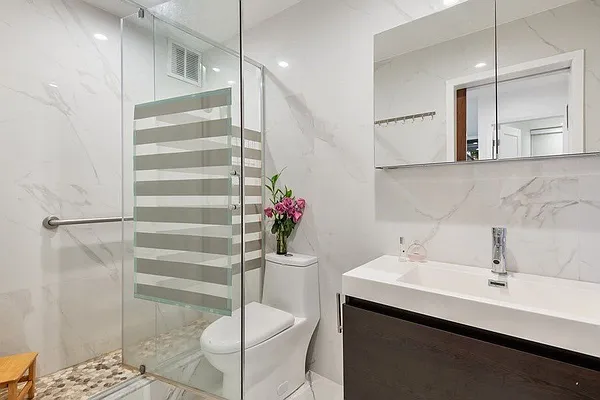 Sold by Shares of New York Marketing LLC | media 27