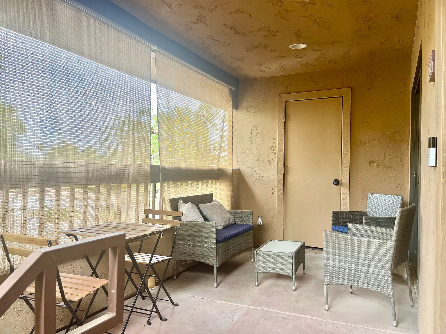 1 bed, $2,462 — Photo 3