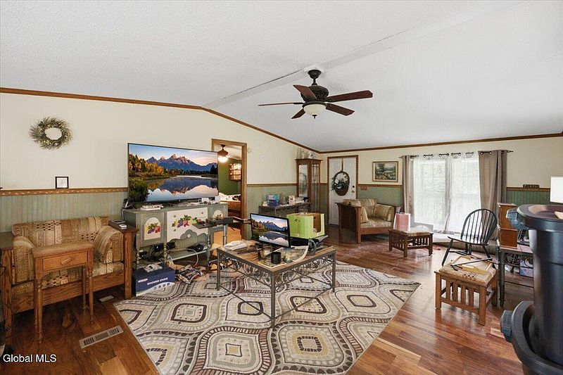 4th image of 480 Honeywell Corners Road