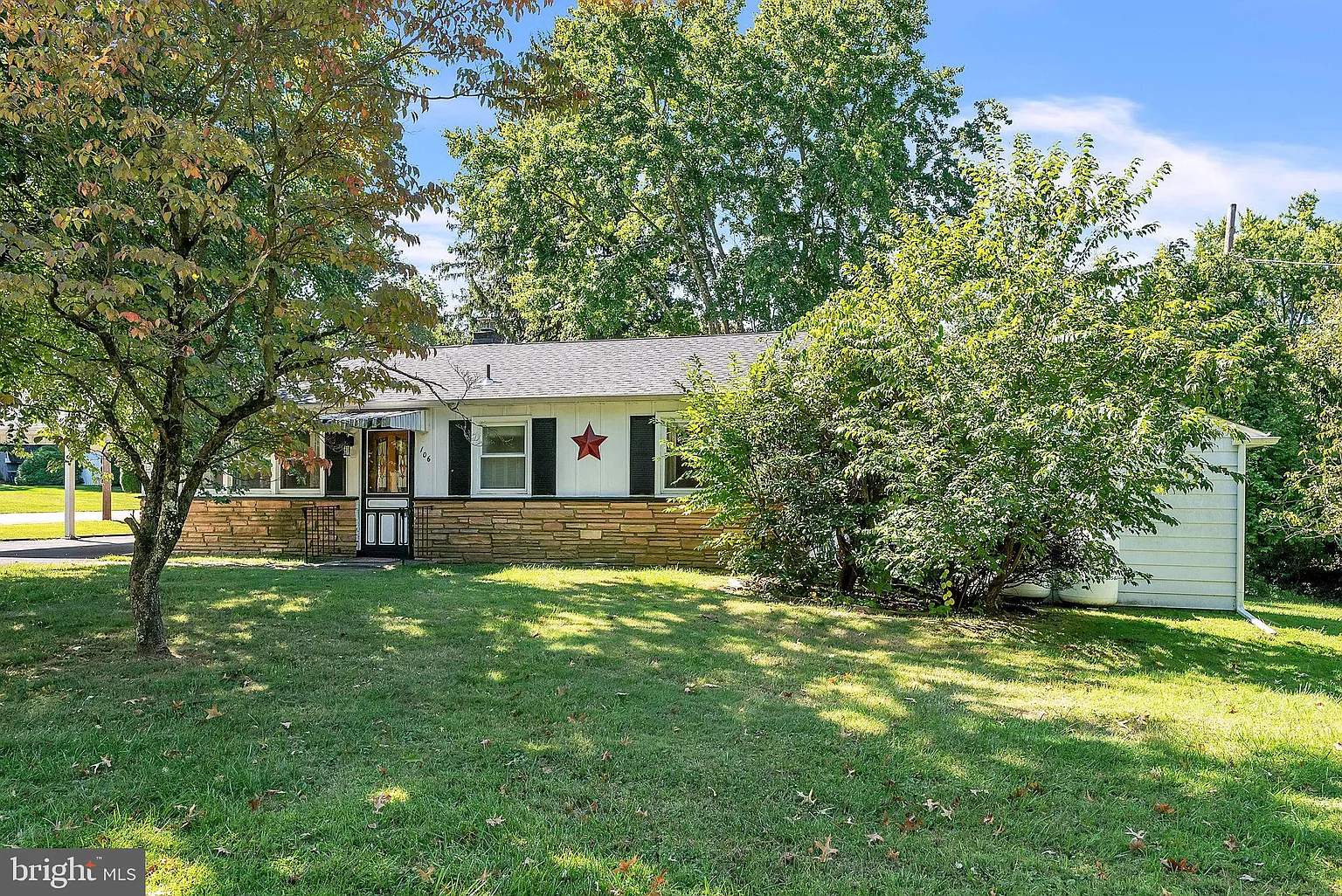 106 Sharp Ln photo 1