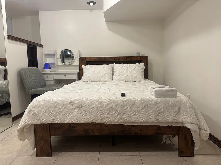 585 Crescent Ave — Photo 1