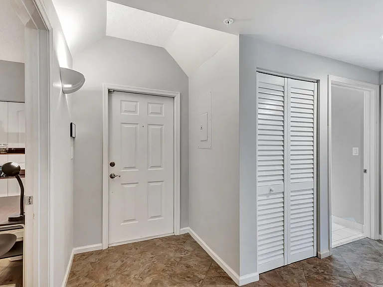 300 Uno Lago Dr #101 — Photo 5