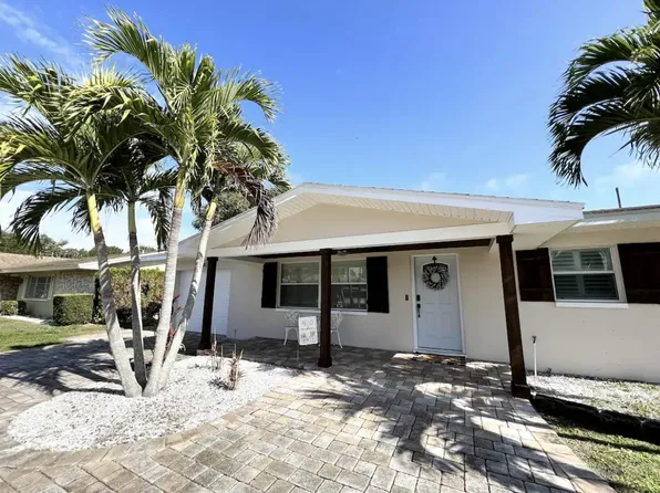 8941 110th Ln, Seminole, FL 33772