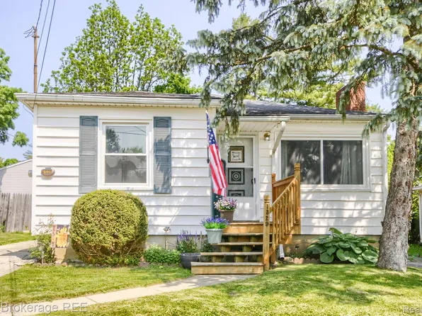 1329 Knight Ave, Flint, MI 48503