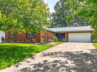 6908 Hillsboro Ct, Fort Wayne, IN 46835
